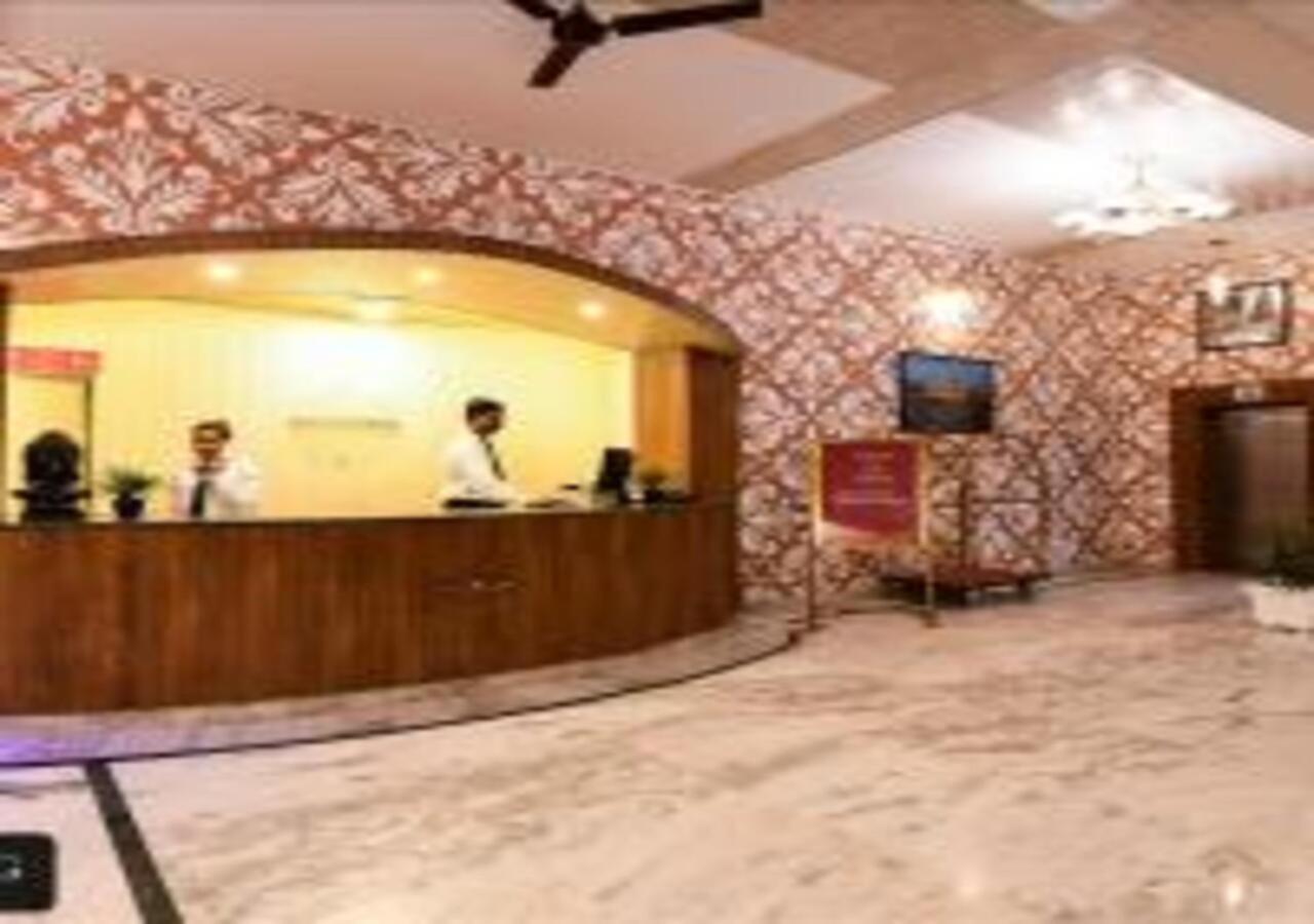 אגרה Hotel Chanakya מראה חיצוני תמונה