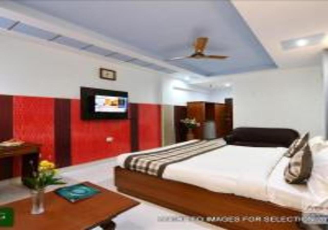 אגרה Hotel Chanakya מראה חיצוני תמונה